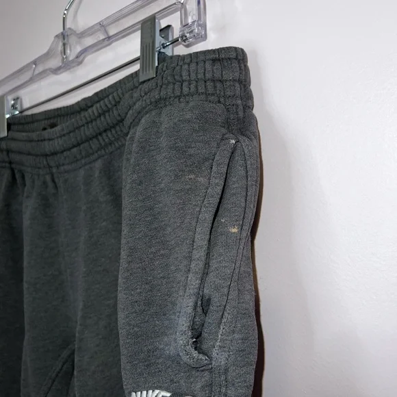 Nike Air Mens Gray Fleece Sweat Shorts - Picture 3 of 8